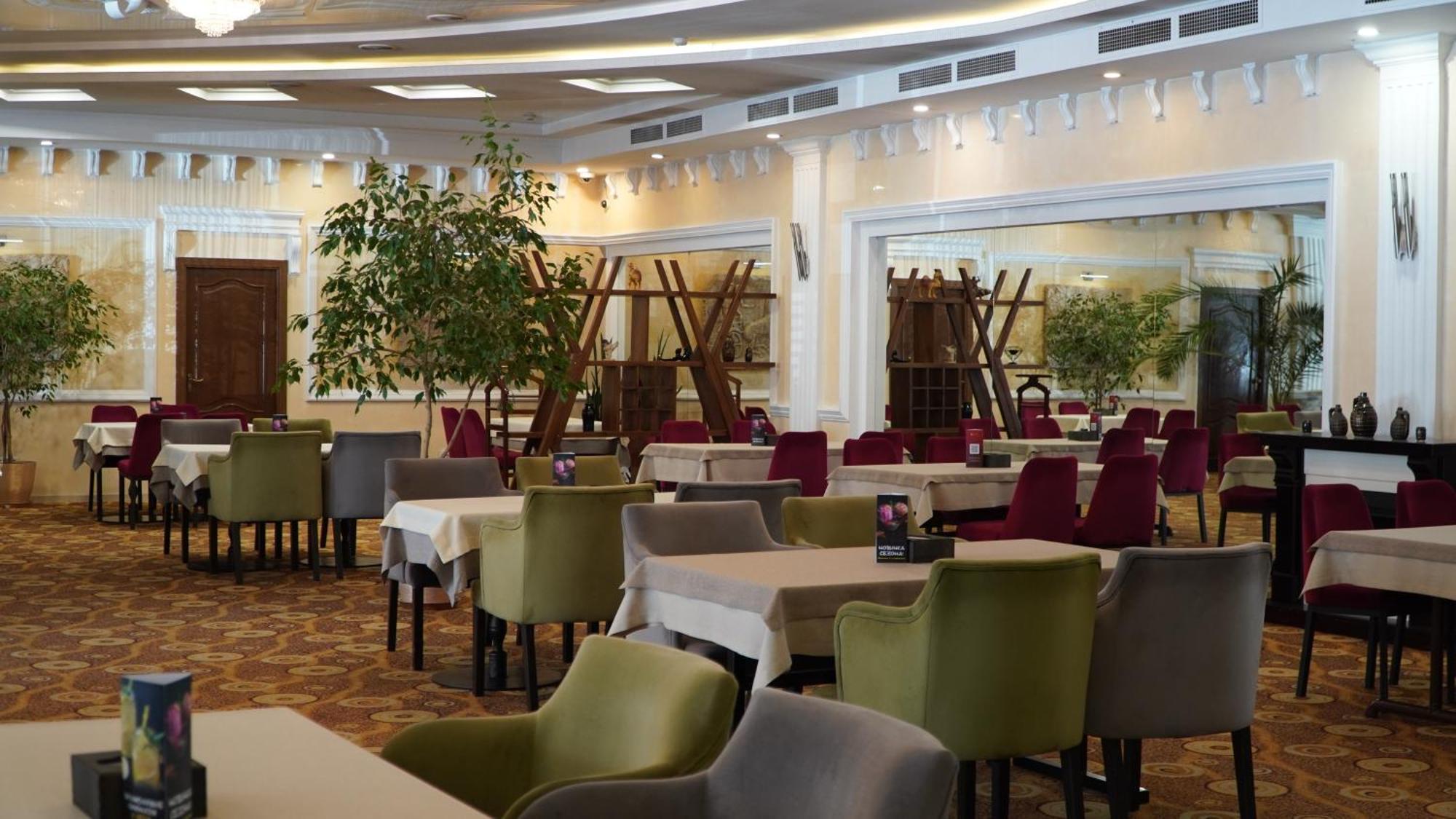 Golden Dragon Bishkek Exterior foto